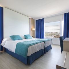 Отель Agua Beach Испания, Пальманова - отзывы, цены и фото номеров - забронировать отель Agua Beach онлайн комната для гостей фото 5