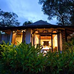 Отель The Vijitt Resort Phuket 5* Вилла Делюкс с различными типами кроватей фото 10