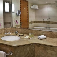 Отель Hilton Dubai Jumeirah ОАЭ, Дубай - отзывы, цены и фото номеров - забронировать отель Hilton Dubai Jumeirah онлайн ванная