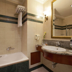Отель Electra Palace Thessaloniki Салоники ванная