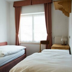 Hotel Nès Crépes Долина Валь-ди-Фасса сейф в номере