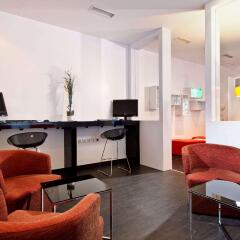 Отель Wyndham Garden Düsseldorf City Centre Königsallee интерьер отеля