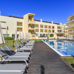 Отель Laguna Resort - Vilamoura Португалия, Виламура - отзывы, цены и фото номеров - забронировать отель Laguna Resort - Vilamoura онлайн бассейн фото 2