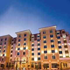 Отель Avani Deira Dubai Hotel ОАЭ, Дубай - 1 отзыв об отеле, цены и фото номеров - забронировать отель Avani Deira Dubai Hotel онлайн вид на фасад
