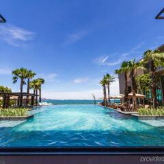 Отель Cape Dara Resort бассейн