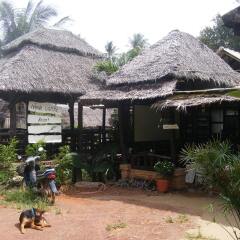 Отель Mook Lanta Boutique Resort And Spa Ланта спортивное сооружение