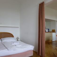 Апартаменты Apartments Maximillian Вена сейф в номере