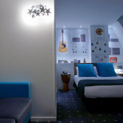 Hôtel du Triangle d'Or in Paris, France from 311$, photos, reviews - zenhotels.com guestroom photo 3