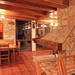 Отель Rodope Nook Guest house Чепеларе питание