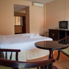 Отель Amarin Hotel Patong Таиланд, Карон-Бич - отзывы, цены и фото номеров - забронировать отель Amarin Hotel Patong онлайн комната для гостей фото 2