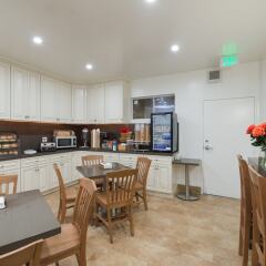 Отель Colony Inn США, Лос-Анджелес - отзывы, цены и фото номеров - забронировать отель Colony Inn онлайн в номере