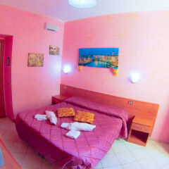 Отель B&B Centre Of The World комната для гостей фото 5