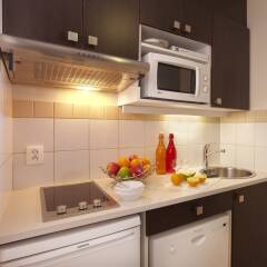 Отель Citadines Republique Paris в номере фото 2