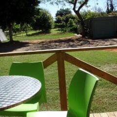 Отель Big4 Plantation Caravan Park бассейн