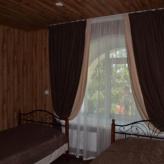 Гостиница A-House в Красноярске 1 отзыв об отеле, цены и фото номеров - забронировать гостиницу A-House онлайн Красноярск комната для гостей фото 4