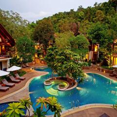 Отель The Tubkaak Krabi Boutique Resort бассейн