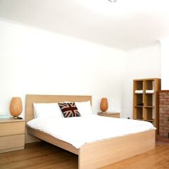 Апартаменты Heathrow LHR Apartments комната для гостей фото 5