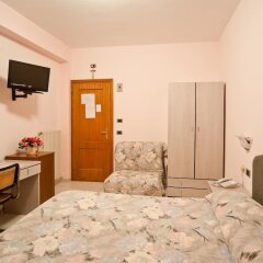 Hotel Il Quadrifoglio Каша сейф в номере