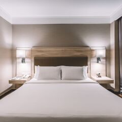 Отель Adelphi Suites Sukhumvit By Compass Hospitality Бангкок фото 6
