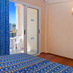 Отель RH Royal - Adults Only Испания, Бенидорм - отзывы, цены и фото номеров - забронировать отель RH Royal - Adults Only онлайн удобства в номере фото 2