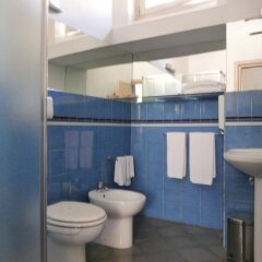 Отель Archimede Vacanze B&B Италия, Сиракуза - отзывы, цены и фото номеров - забронировать отель Archimede Vacanze B&B онлайн ванная
