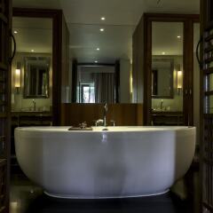 Отель The Diwa Club by Alila Diwa Goa - A Hyatt Brand Индия, Маджорда - отзывы, цены и фото номеров - забронировать отель The Diwa Club by Alila Diwa Goa - A Hyatt Brand онлайн ванная