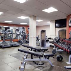 Отель Novotel London Stansted Airport фитнесс-зал