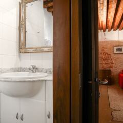 Отель Old Market Apartment Италия, Венеция - отзывы, цены и фото номеров - забронировать отель Old Market Apartment онлайн ванная фото 2