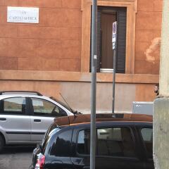 Отель Residenza Giulia al Colosseo парковка