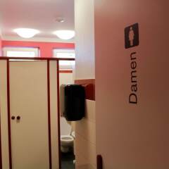 Отель HOLI-Berlin Hotel Германия, Берлин - отзывы, цены и фото номеров - забронировать отель HOLI-Berlin Hotel онлайн удобства в номере фото 2