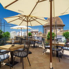 Cathedral Suites Hotel питание