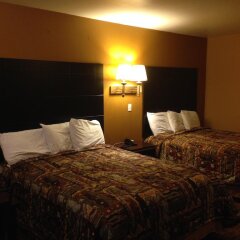 Отель Americas Best Value Inn - Alvarado Street Лос-Анджелес комната для гостей фото 2