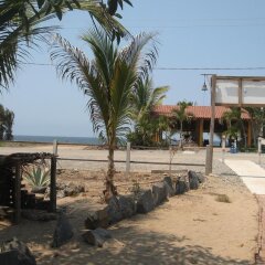 Отель Bungalos Sol Dorado Мексика, Коакоюл - отзывы, цены и фото номеров - забронировать отель Bungalos Sol Dorado онлайн пляж фото 2