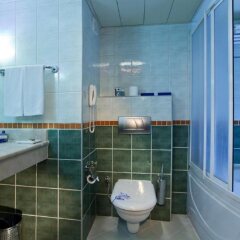 Best Western Plus Khan Hotel Турция, Анталья - 2 отзыва об отеле, цены и фото номеров - забронировать отель Best Western Plus Khan Hotel онлайн ванная