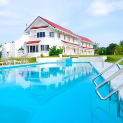 Отель Sherwood Bay Resort & Aqua Sports Inc. Филиппины, Дауис - отзывы, цены и фото номеров - забронировать отель Sherwood Bay Resort & Aqua Sports Inc. онлайн бассейн фото 2