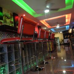Balcony Hostel Patong гостиничный бар