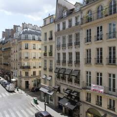 Отель Louvre - Tuileries Gardens Apartment Франция, Париж - отзывы, цены и фото номеров - забронировать отель Louvre - Tuileries Gardens Apartment онлайн комната для гостей фото 3