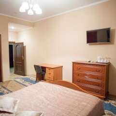 VIP Hotel комната для гостей