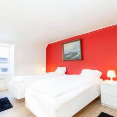 Отель ApartDirect Gamla Stan Швеция, Стокгольм - 1 отзыв об отеле, цены и фото номеров - забронировать отель ApartDirect Gamla Stan онлайн комната для гостей фото 3