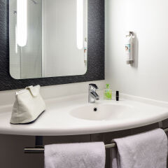 Отель ibis Jerez de La Frontera Испания, Херес-де-ла-Фронтера - отзывы, цены и фото номеров - забронировать отель ibis Jerez de La Frontera онлайн ванная фото 2