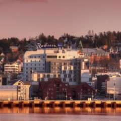 Radisson Blu Polar Hotel Spitsbergen Тромсе городской автобус