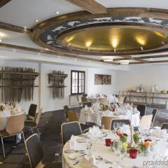 Отель HUUS Gstaad