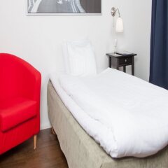 Отель Sure Hotel by Best Western Savoy Karlstad Швеция, Карлстад - отзывы, цены и фото номеров - забронировать отель Sure Hotel by Best Western Savoy Karlstad онлайн комната для гостей фото 2