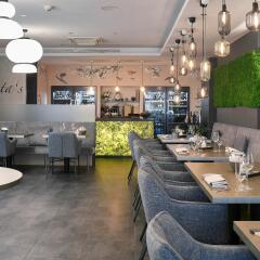 Отель Derag Livinghotel Düsseldorf Германия, Дюссельдорф - отзывы, цены и фото номеров - забронировать отель Derag Livinghotel Düsseldorf онлайн гостиничный бар
