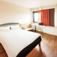 Отель Ibis Roma Fiera Италия, Рим - отзывы, цены и фото номеров - забронировать отель Ibis Roma Fiera онлайн комната для гостей фото 2