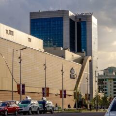DimAL Hostel Almaty парковка