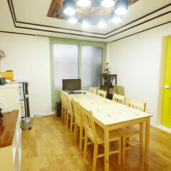 Owl Guesthouse - Hostel в номере фото 2