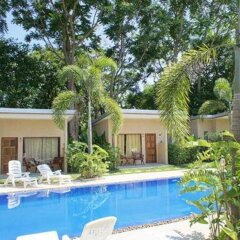 Отель Dacha Resort Phuket бассейн