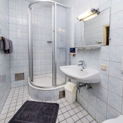 Отель Meyers Gasthof Fam. Orthacker Австрия, Грац - отзывы, цены и фото номеров - забронировать отель Meyers Gasthof Fam. Orthacker онлайн ванная