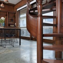 Отель Karyatis Luxury Maisonette by K&K гостиничный бар